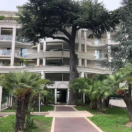 Cam0 - 2 En Rez-de-terrasse Apartment Cannes